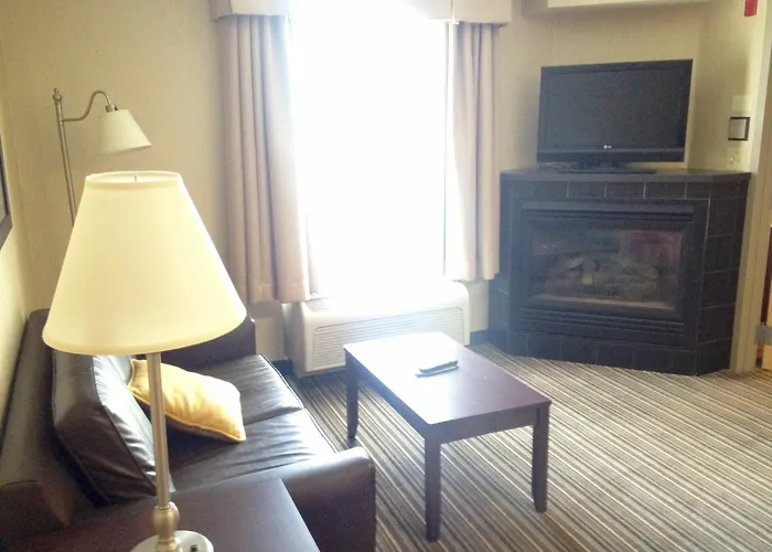 Hampton & Hotel 3*
